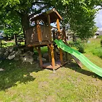 Drevenica Borovianka * Velke Borove